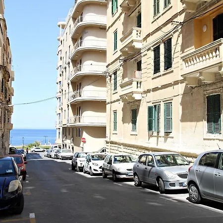 With Balcony And Seaview Διαμέρισμα